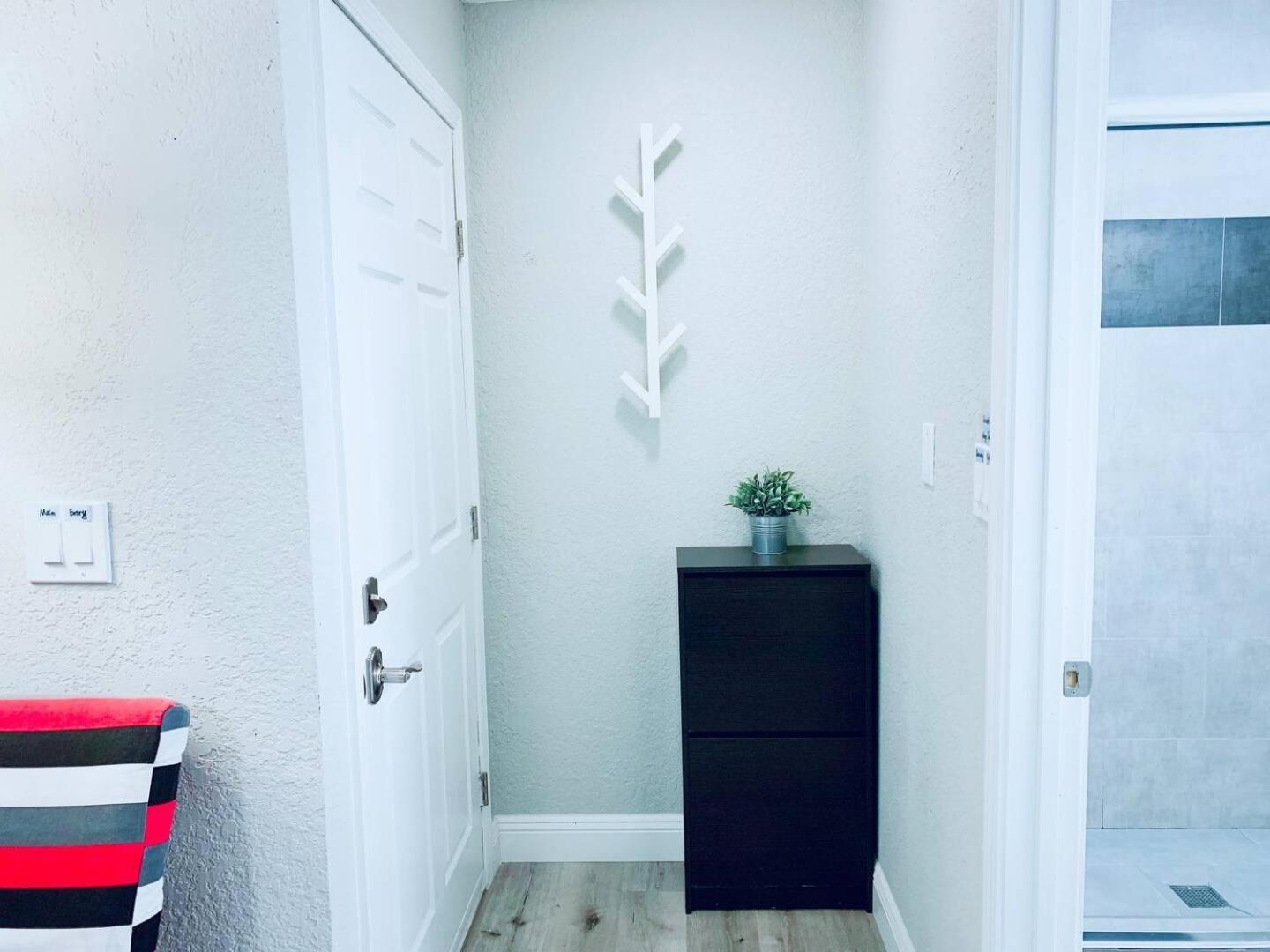 Brand New Suite, 1mi To Meta, 3mi To Stanford * East Palo Alto